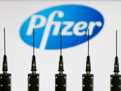 مدیرعامل فایزر بعد از ۴ بار تزریق واکسن دوباره کرونا گرفت