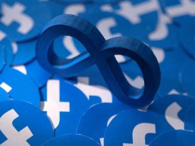 شکایت از مادر فیس بوک برای کنترل پنهانی کاربران آیفون