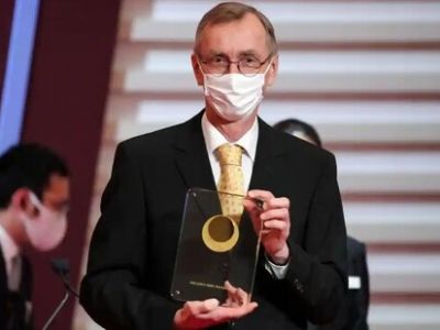 ژنتیک‌شناس سوئدی با رمزگشایی از DNA نئاندرتال‌ها، برنده جایزه نوبل پزشکی 2022 شد