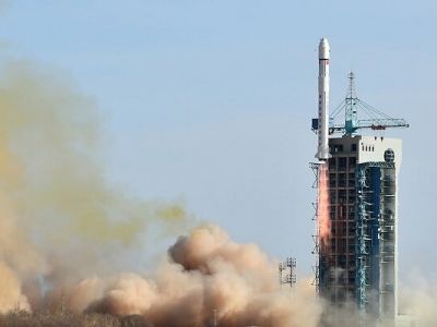 ماهواره چین برای پیش بینی زلزله به فضا پرتاب می شود