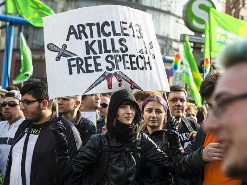 انگلیس قانون کپی رایت دیجیتال اتحادیه اروپا را اجرا نمی‌کند